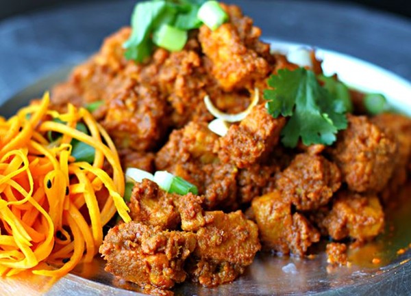 Quorn rendang curry