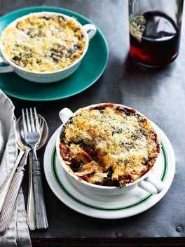 Rabbit and porcini mushroom lasagne (Lasagne con coniglio e funghi porcini)