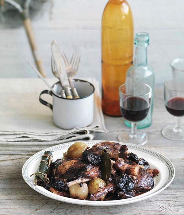 Rabbit cooked with prunes and red  wine (Conejo con ciruelas pasas)