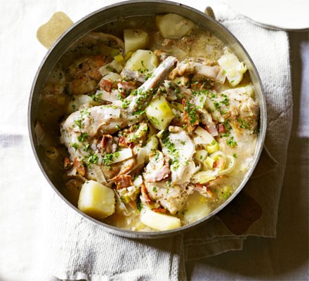 Rabbit stew with cider and mustard