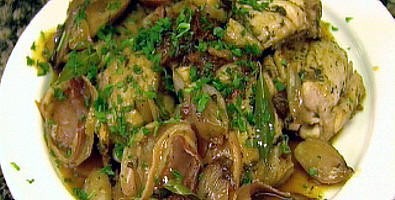 Rabbit with onions, pancetta, thyme and rosemary