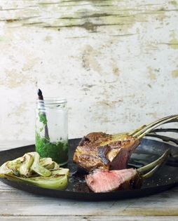 Rack of lamb with braised fennel and green sauce (Carrè di agnello con finocchi brasati e salsa verde)