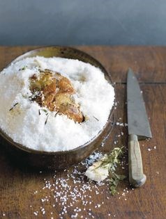 Rack of pork in a salt crust (Carré de cochon en croûte de sel)