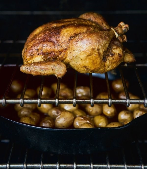 Rack-roasted chicken with gravy potatoes