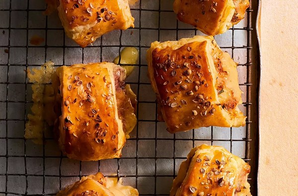 Raclette & pickled chilli sausage rolls