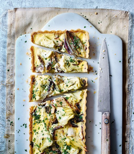 Radicchio and artichoke tart