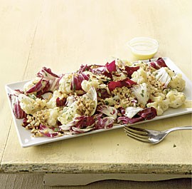 Radicchio and cauliflower salad with toasted breadcrumbs