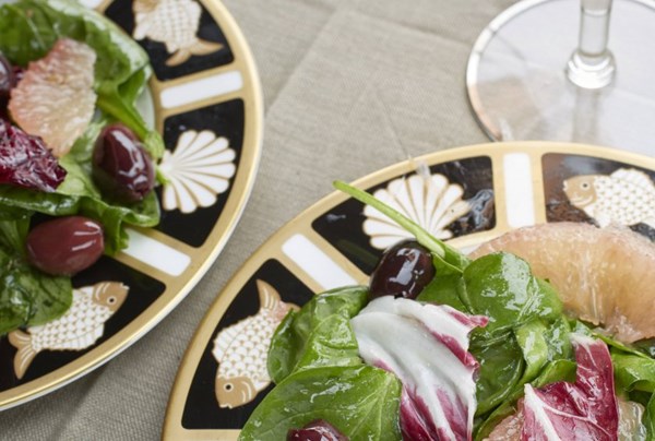 Radicchio, spinach & grapefruit salad