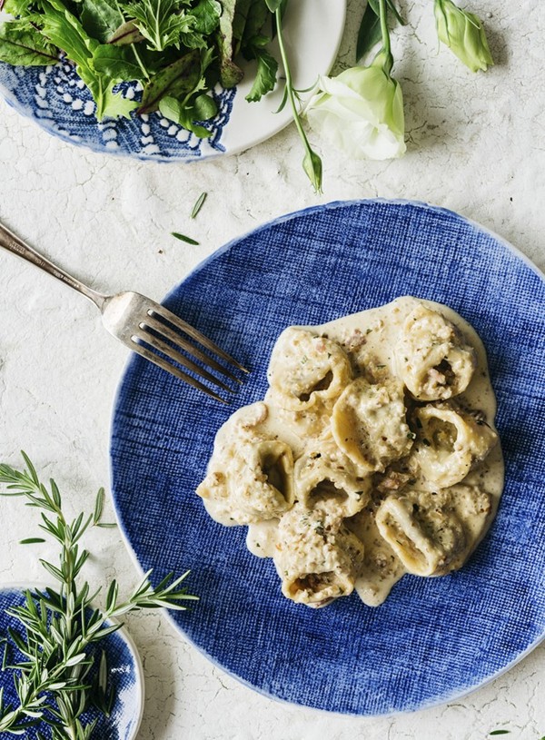 Radicchio tortellini with creamy walnut sauce