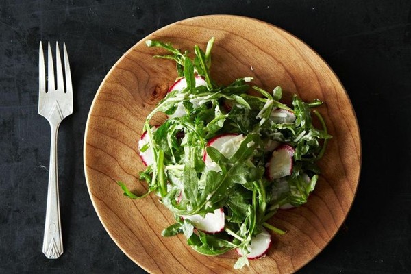 Radish and arugula salad with pecorino and lemon