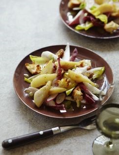 Radish, chicory & marinated pear salad