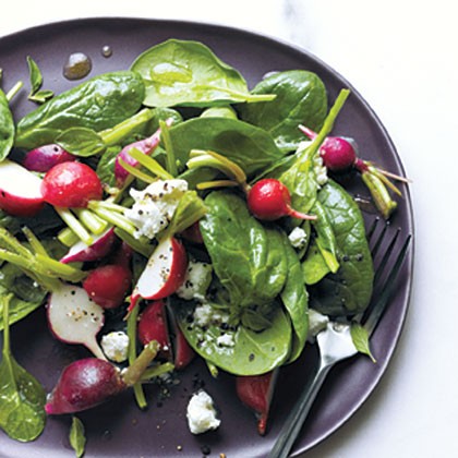 Radish salad with goat cheese