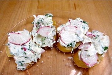 Radish spread with fresh herbs