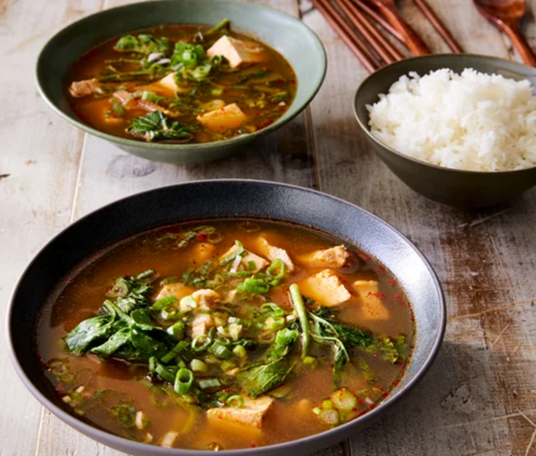 Radish-top soup (Siraegi guk)