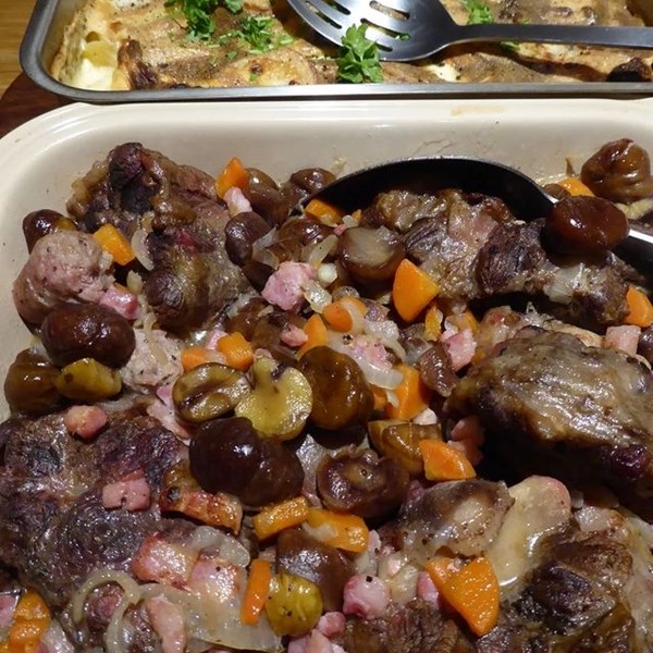 Ragout of oxtail with chestnuts (Le ragoût de queue de boeuf)