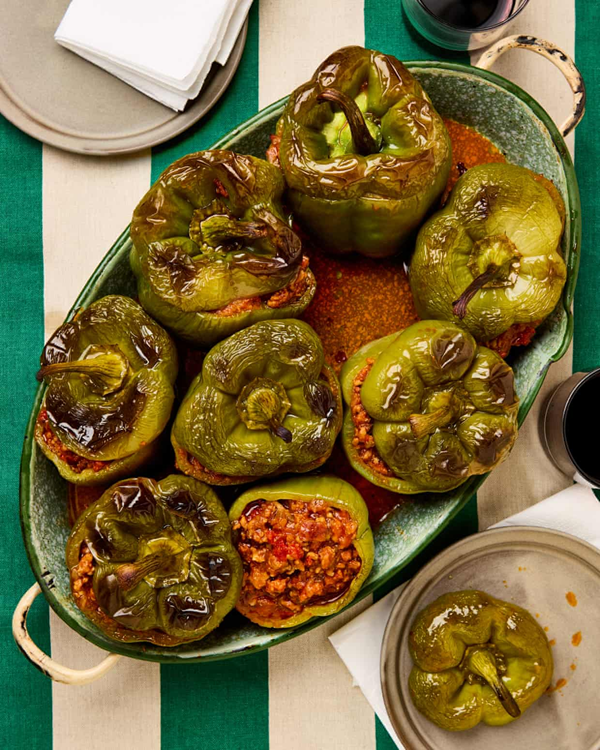 Ragu-stuffed green peppers (pimentos rellenos)