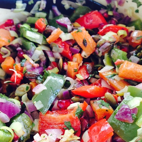 Rainbow salad with roasted vegetables