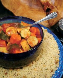 Raisin couscous with vegetable stew (Couscous ma khudra)