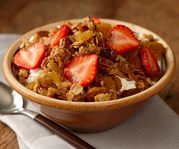 Raisin pecan granola