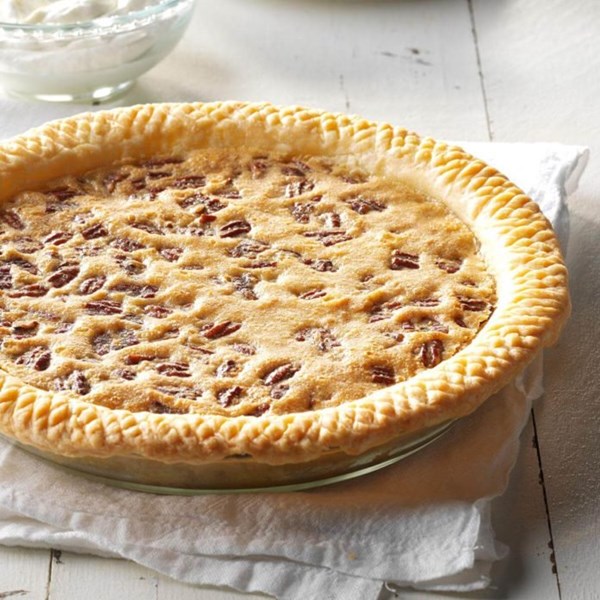 Raisin pecan pie