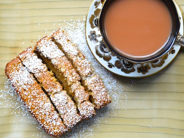 Raisin tea cake