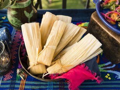 Rajas con queso mini tamales