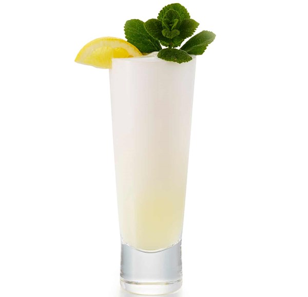 Ramos gin silver fizz