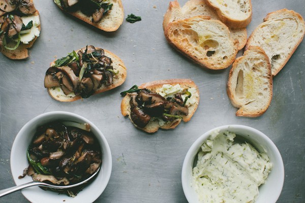 Ramp and mushroom toast
