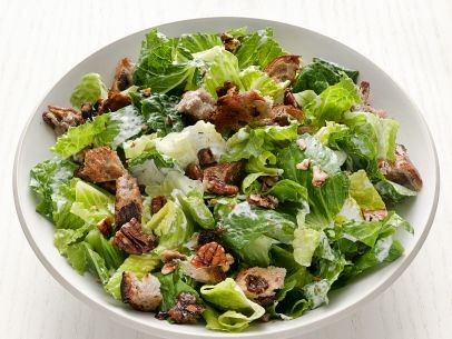 Ranch salad with candied pecans
