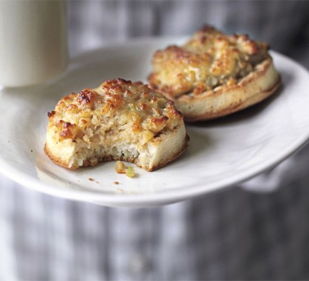 Rarebit crumpets
