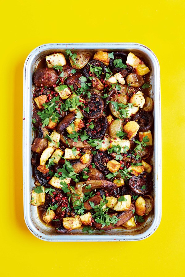 Ras el hanout slow-roasted mushrooms with pine nuts, halloumi & parsley