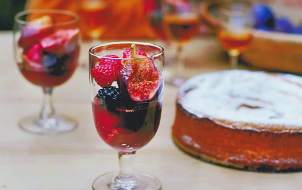 Raspberries, blackberries and figs in late harvest Riesling