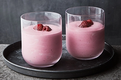 Raspberry & cardamom lassi