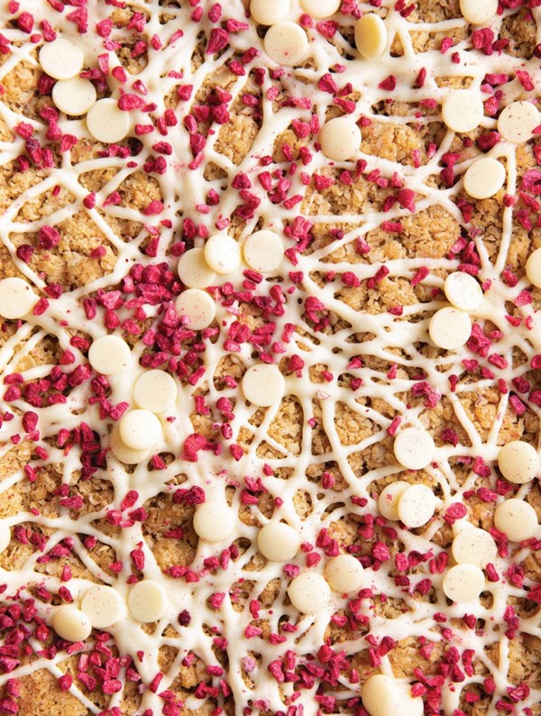 Raspberry & white chocolate cookie bar