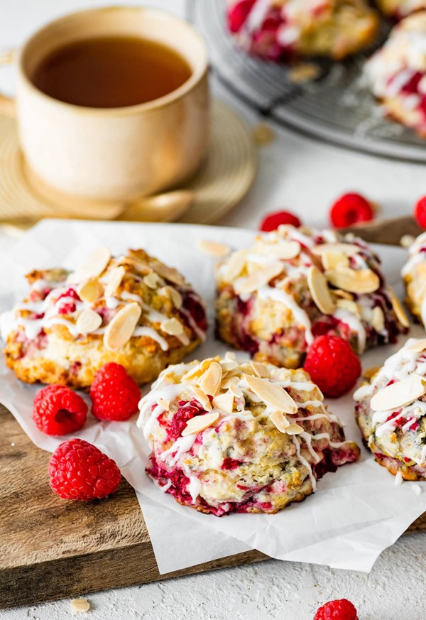 Raspberry almond biscuits