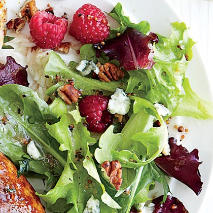 Raspberry and blue cheese salad