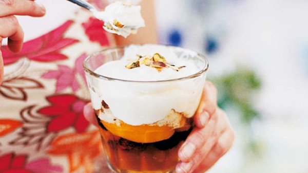 Raspberry and gin trifle
