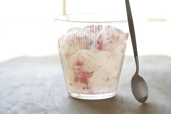 Raspberry and honey cranachan