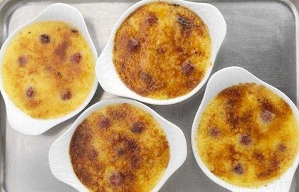 Raspberry and lavender crème brûlée