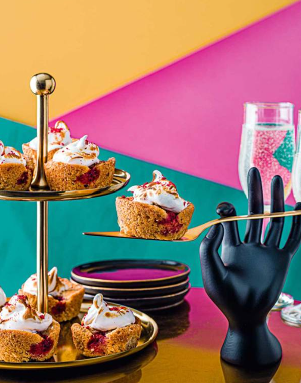 Raspberry and toasted meringue cakes