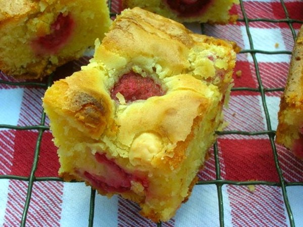 Raspberry and white chocolate blondies