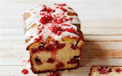Raspberry and yogurt cake