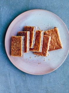 Raspberry bars (Hindbærsnitter)