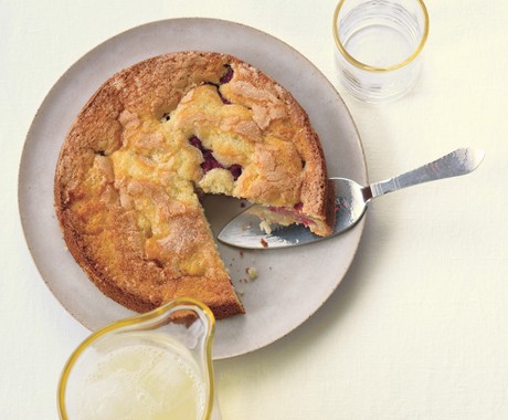 Raspberry buttermilk cake