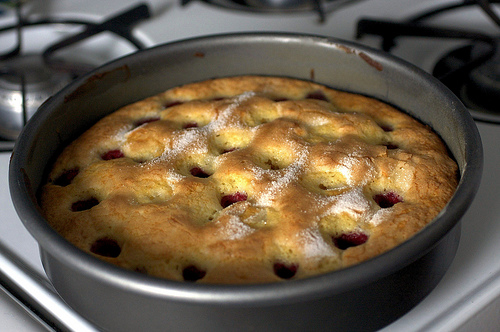 Raspberry buttermilk cake
