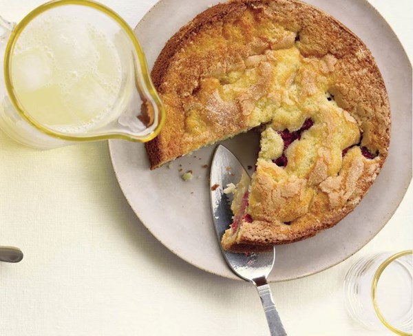 Raspberry buttermilk cake