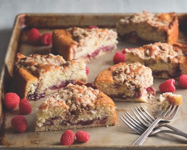 Raspberry-buttermilk coffee cake [cinnamon-pecan crumble]