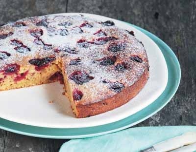 Raspberry cake
