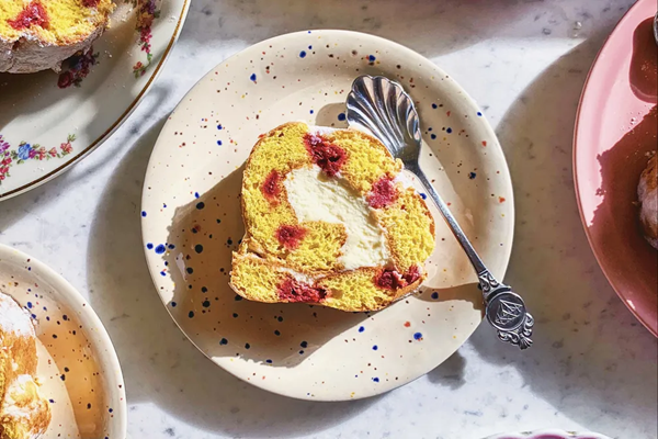 Raspberry cake roll