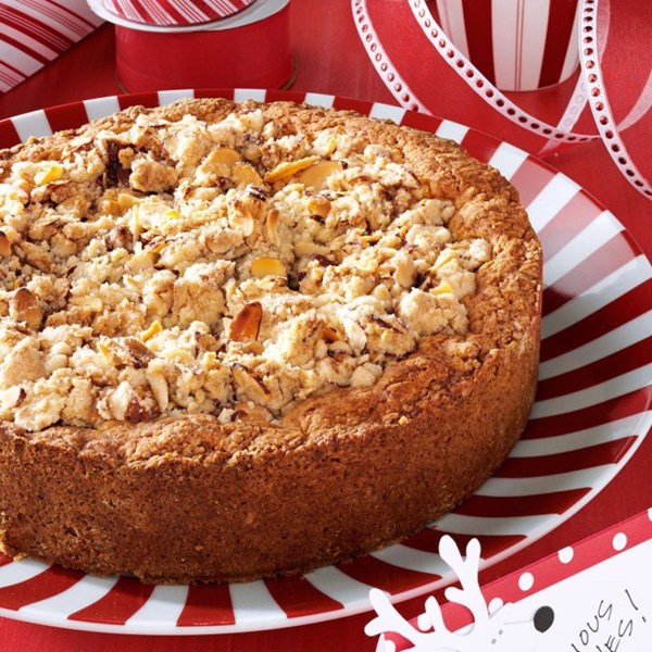 Raspberry cheese coffee cake